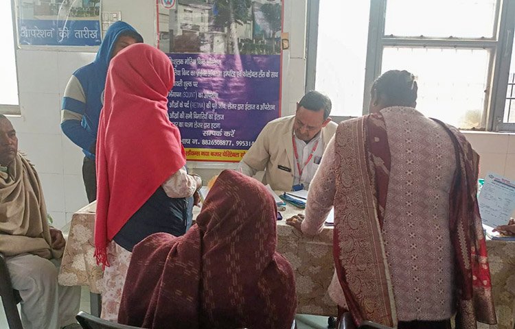 Free Eye Check-up and Cataract Operation, Organised by Apna Ghar Ashram 